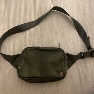 Lululemon Everywhere Belt Bag Large 2L
